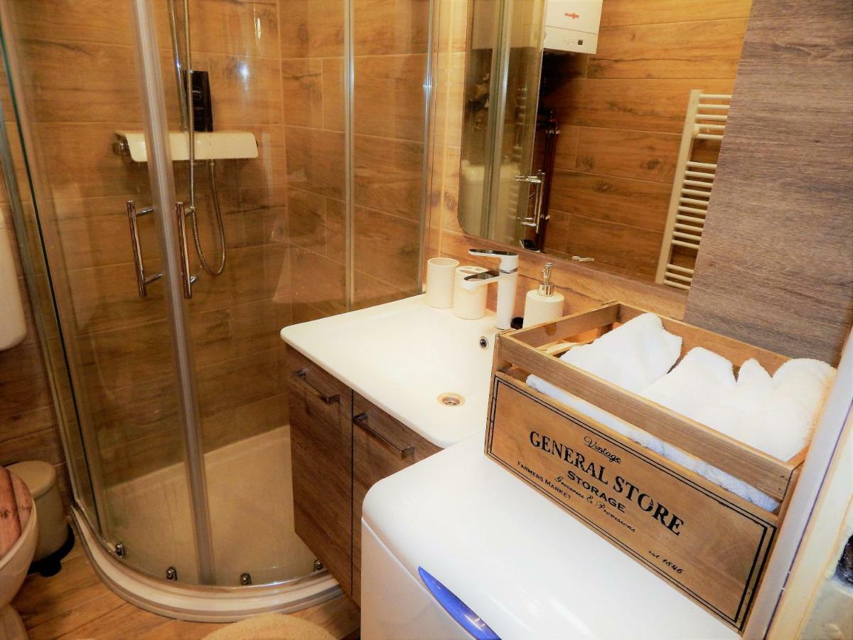 Studio Apartman Tvrtko วาราชดีน ภายนอก รูปภาพ