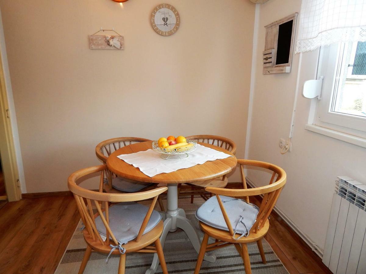 Studio Apartman Tvrtko วาราชดีน ภายนอก รูปภาพ